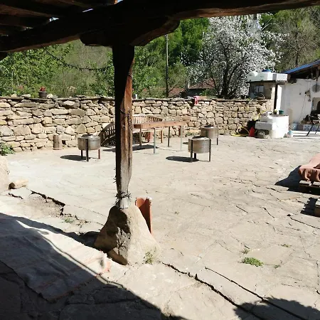 Ostello Risingsoul Villa & Yoga Barn Gabarevo